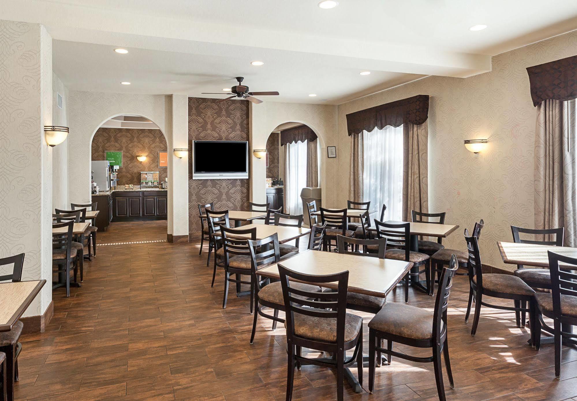 Spark By Hilton San Antonio Near Seaworld מראה חיצוני תמונה